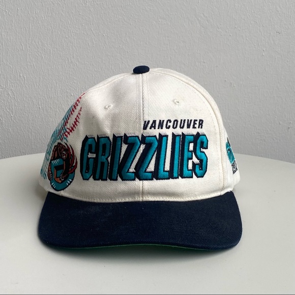 Vintage Autographed Vancouver Grizzlies Snapback - Picture 1 of 6